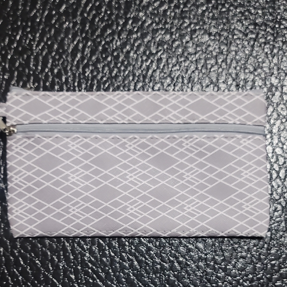 Juncture Gray Geometric Patterned Pouch Wrislet - Picture 3 of 4